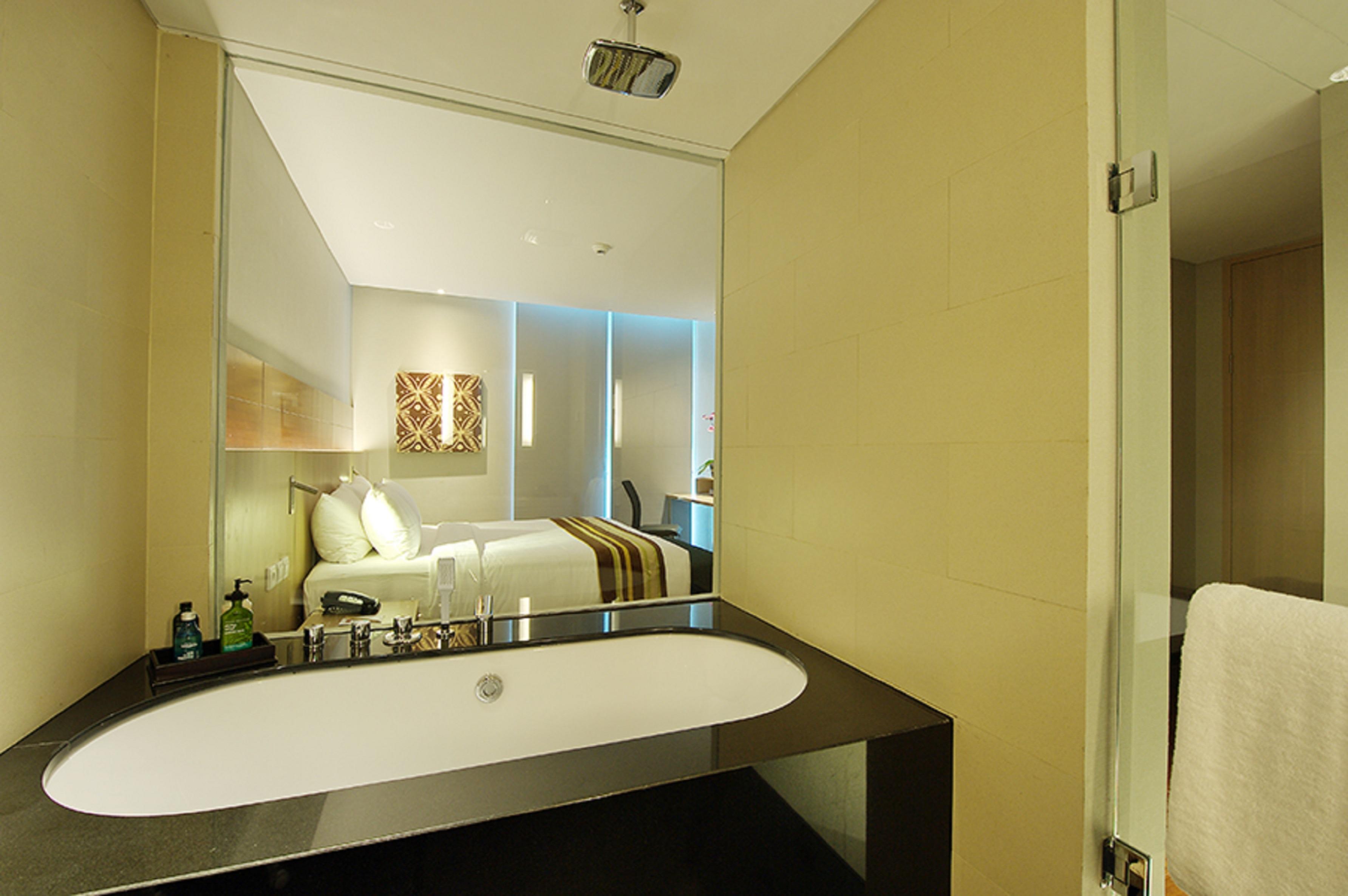 Ra Premiere Simatupang Hotel Cilandak  Exterior photo
