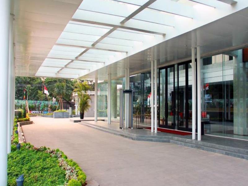 Ra Premiere Simatupang Hotel Cilandak  Exterior photo